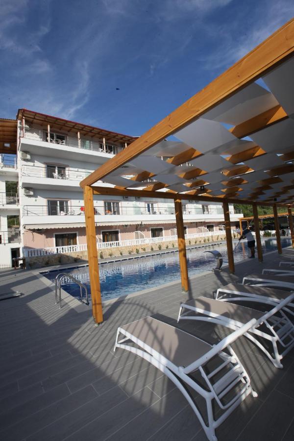 Hotel Riviera Borş Dış mekan fotoğraf