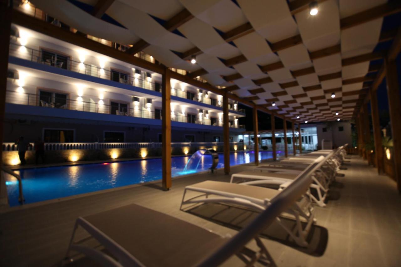 Hotel Riviera Borş Dış mekan fotoğraf