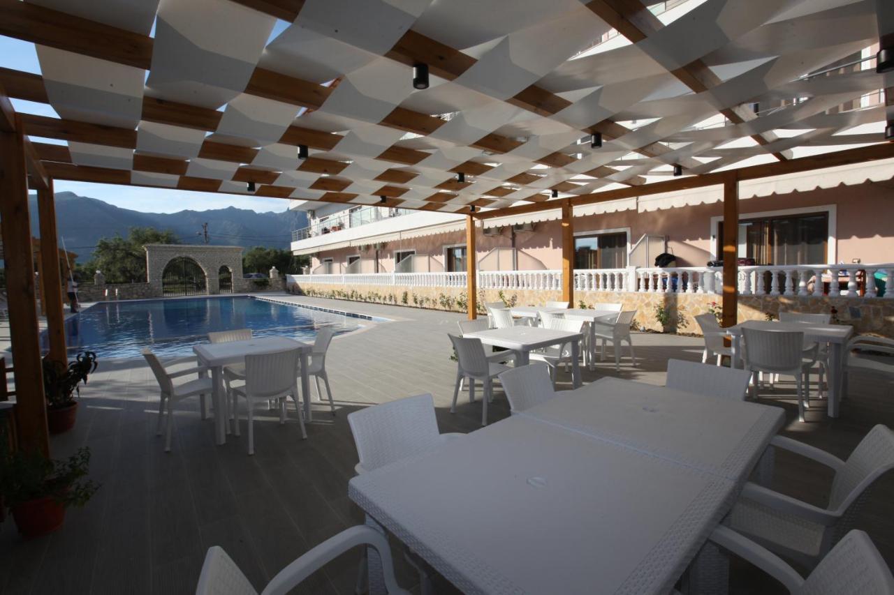 Hotel Riviera Borş Dış mekan fotoğraf
