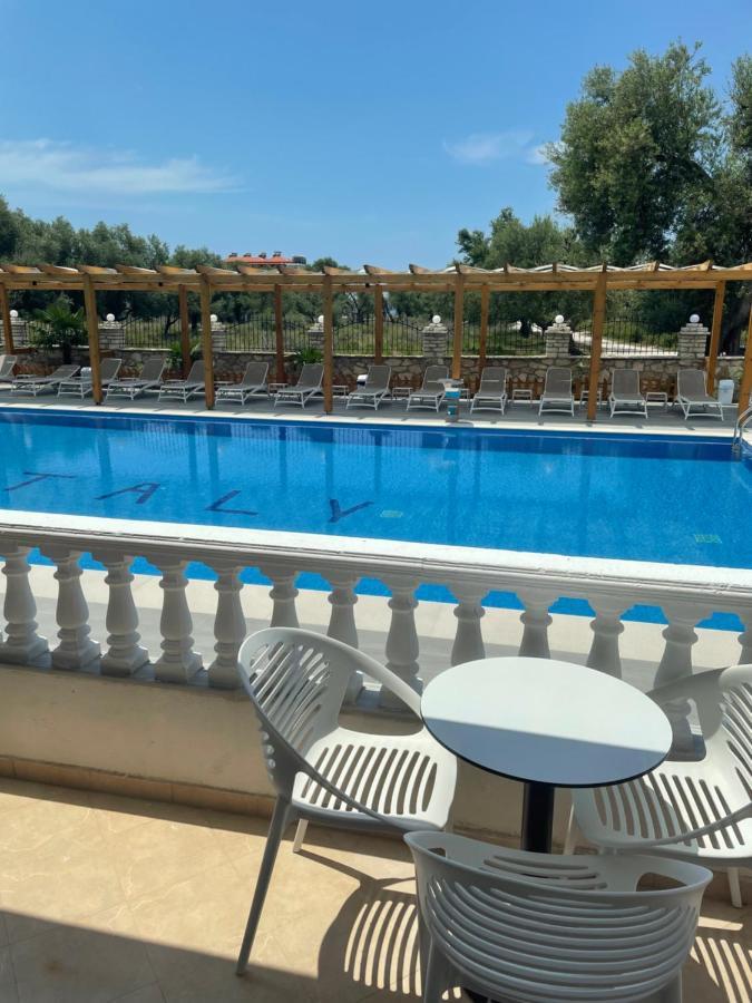 Hotel Riviera Borş Dış mekan fotoğraf